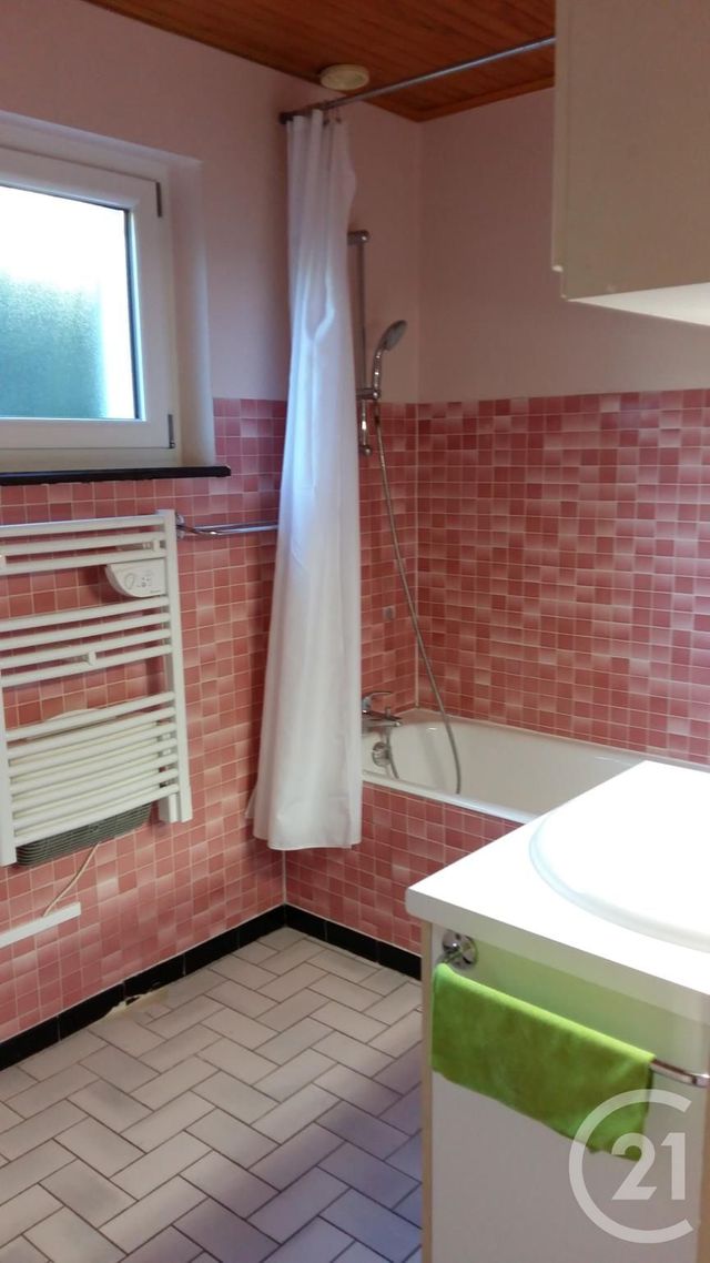 Maison &agrave; louer - 5 pi&egrave;ces - 123 m2 - Orchamps Vennes - 25 - FRANCHE-COMTE