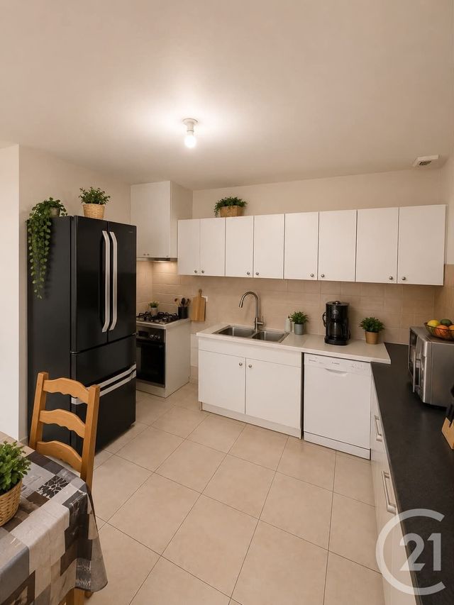 Appartement &agrave; louer - 4 pi&egrave;ces - 80 m2 - Vercel Villedieu Le Camp - 25 - FRANCHE-COMTE