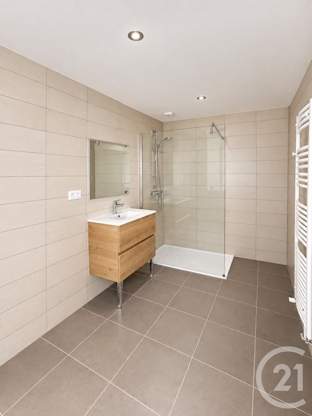 Appartement &agrave; louer - 2 pi&egrave;ces - 88 m2 - Pierrefontaine Les Varans - 25 - FRANCHE-COMTE