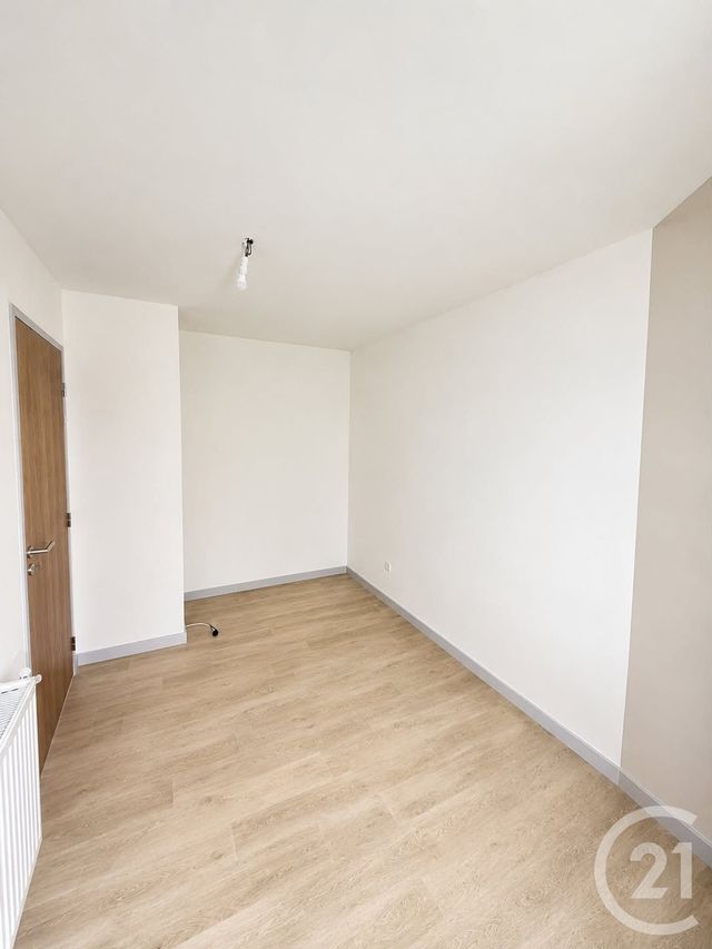 Appartement &agrave; louer - 2 pi&egrave;ces - 88 m2 - Pierrefontaine Les Varans - 25 - FRANCHE-COMTE