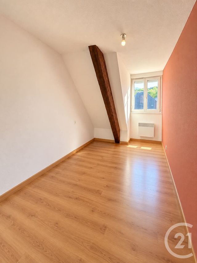 Appartement F4 &agrave; louer - 4 pi&egrave;ces - 77 m2 - Avoudrey - 25 - FRANCHE-COMTE