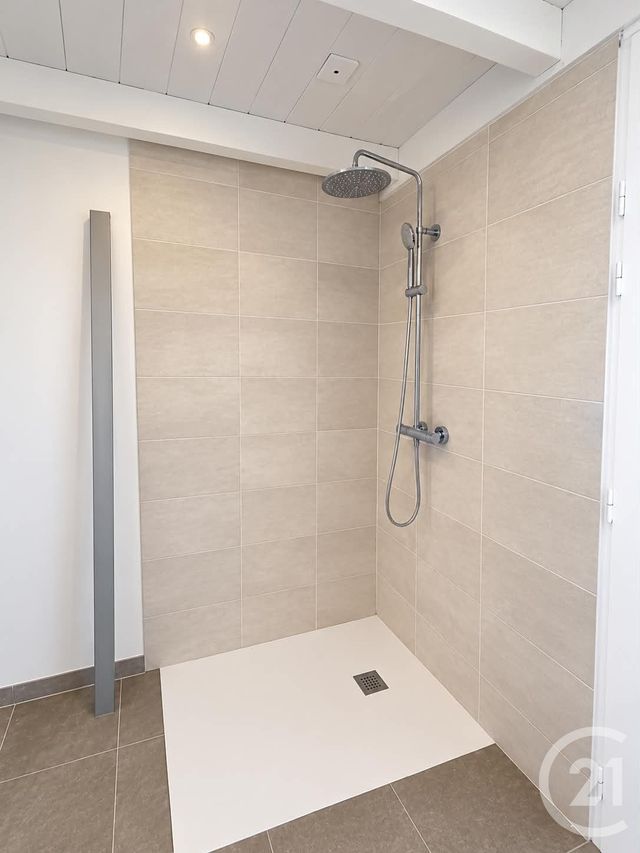 Appartement F4 &agrave; louer - 4 pi&egrave;ces - 160 m2 - Epenouse - 25 - FRANCHE-COMTE