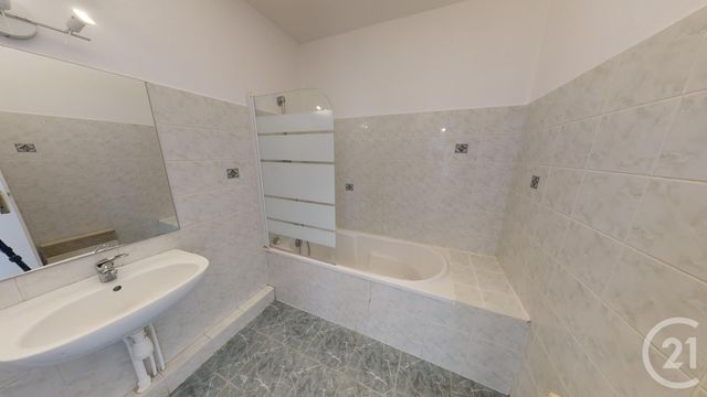 Appartement F4 &agrave; vendre - 5 pi&egrave;ces - 83,78 m2 - Maiche - 25 - FRANCHE-COMTE