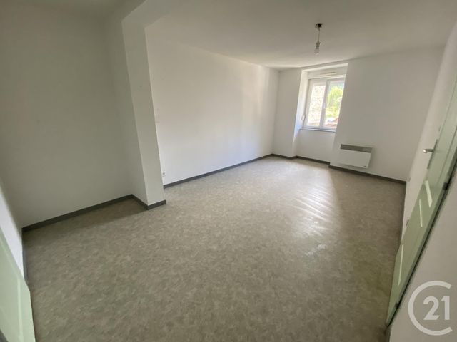 Appartement F4 &agrave; louer - 4 pi&egrave;ces - 96,50 m2 - St Hippolyte - 25 - FRANCHE-COMTE
