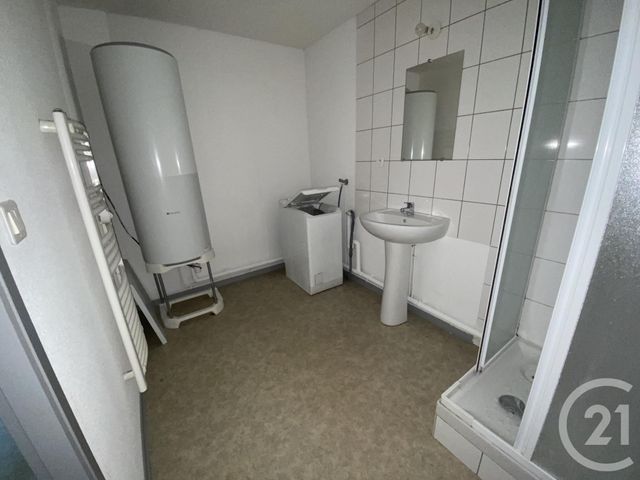 Appartement F4 &agrave; louer - 4 pi&egrave;ces - 96,50 m2 - St Hippolyte - 25 - FRANCHE-COMTE