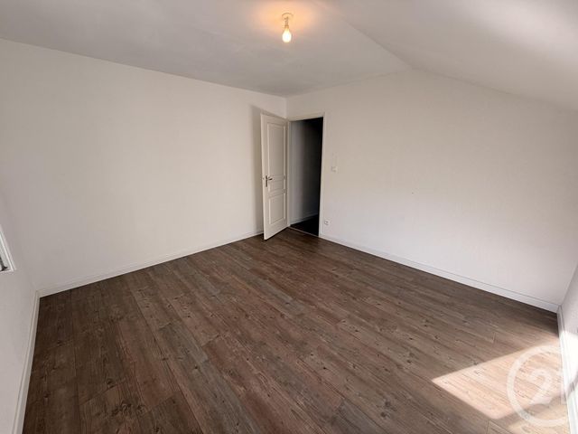 Appartement F3 &agrave; louer - 3 pi&egrave;ces - 72,42 m2 - Charquemont - 25 - FRANCHE-COMTE