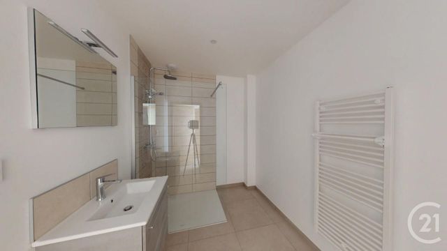 Appartement F3 &agrave; louer - 3 pi&egrave;ces - 80,14 m2 - Damprichard - 25 - FRANCHE-COMTE