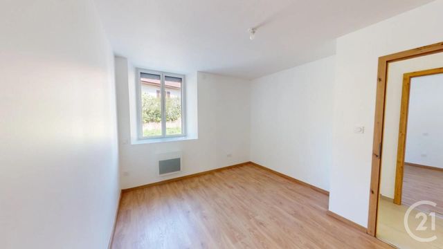 Appartement F3 &agrave; louer - 3 pi&egrave;ces - 80,14 m2 - Damprichard - 25 - FRANCHE-COMTE