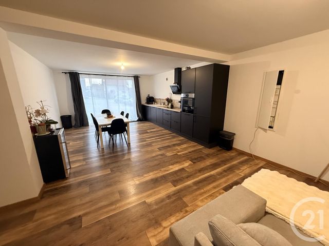 Appartement F4 &agrave; louer - 4 pi&egrave;ces - 117,30 m2 - Charquemont - 25 - FRANCHE-COMTE