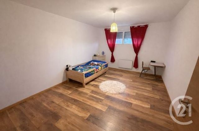 Appartement F4 &agrave; louer - 4 pi&egrave;ces - 117,30 m2 - Charquemont - 25 - FRANCHE-COMTE