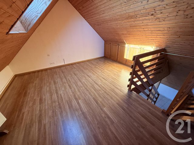 Appartement F5 &agrave; louer - 5 pi&egrave;ces - 68 m2 - Charquemont - 25 - FRANCHE-COMTE