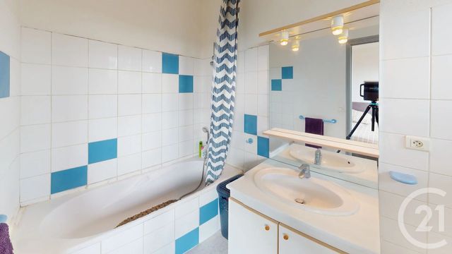 Appartement T3 &agrave; vendre - 3 pi&egrave;ces - 69,50 m2 - Maiche - 25 - FRANCHE-COMTE