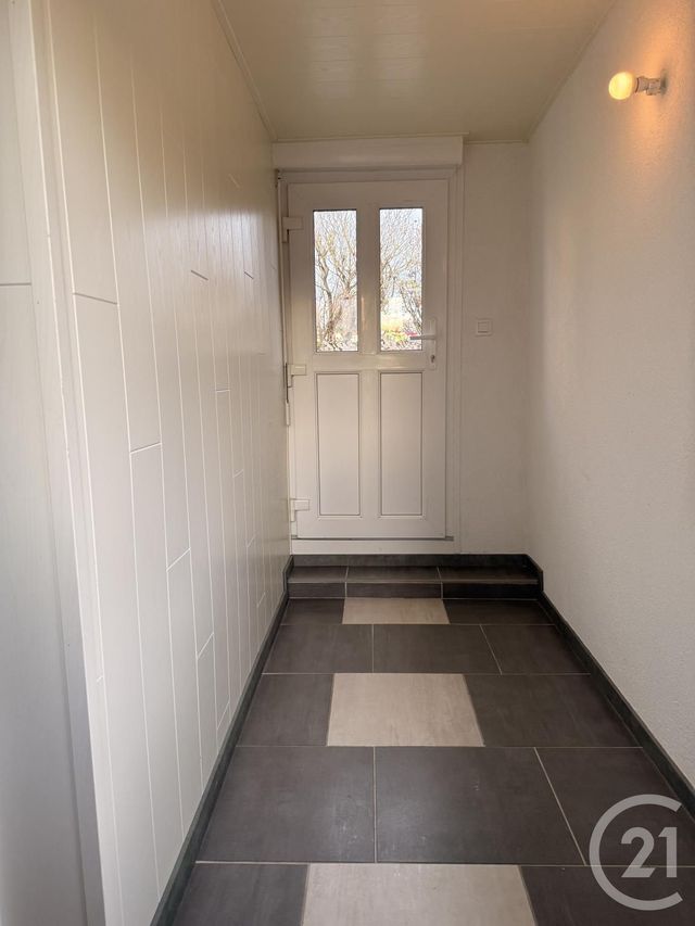 Maison &agrave; louer - 6 pi&egrave;ces - 152 m2 - Bonnetage - 25 - FRANCHE-COMTE
