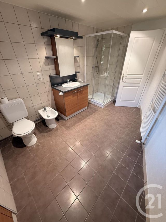 Maison &agrave; louer - 6 pi&egrave;ces - 152 m2 - Bonnetage - 25 - FRANCHE-COMTE