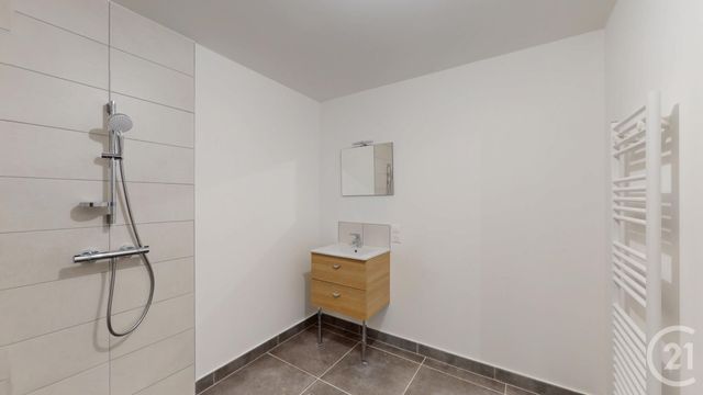 Appartement T3 à vendre - 3 pièces - 81,95 m2 - Pontarlier - 25 - FRANCHE-COMTE