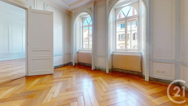 Appartement F7 à vendre - 7 pièces - 168,83 m2 - Pontarlier - 25 - FRANCHE-COMTE