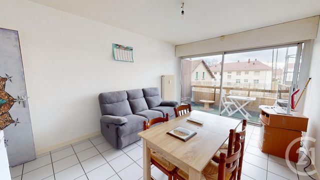 Appartement T2 à vendre - 2 pièces - 48 m2 - Pontarlier - 25 - FRANCHE-COMTE