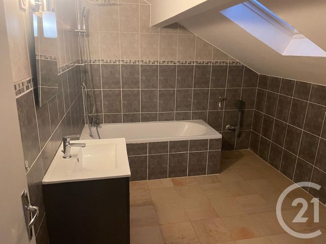 Appartement &agrave; vendre - 5 pi&egrave;ces - 85,83 m2 - Pontarlier - 25 - FRANCHE-COMTE