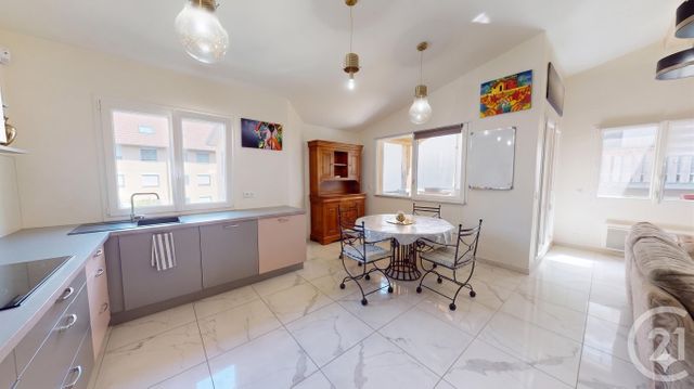 Appartement T3 &agrave; vendre - 3 pi&egrave;ces - 74 m2 - Pontarlier - 25 - FRANCHE-COMTE