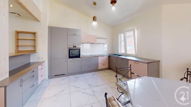Appartement T3 &agrave; vendre - 3 pi&egrave;ces - 74 m2 - Pontarlier - 25 - FRANCHE-COMTE