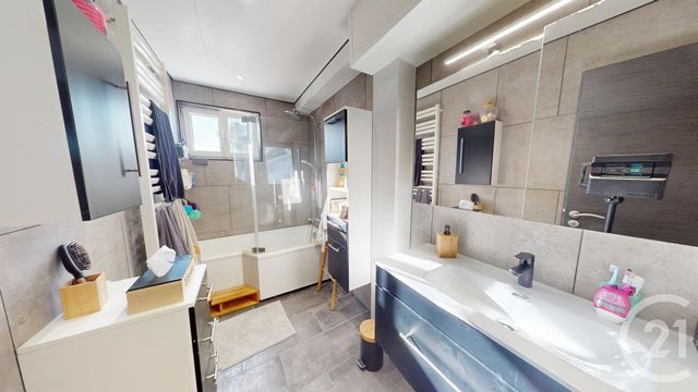 Appartement F5 à vendre - 6 pièces - 126 m2 - Doubs - 25 - FRANCHE-COMTE