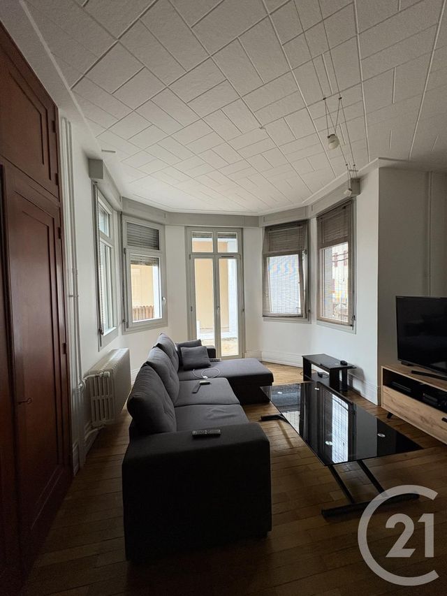 Appartement T3 à louer - 3 pièces - 83,36 m2 - Pontarlier - 25 - FRANCHE-COMTE