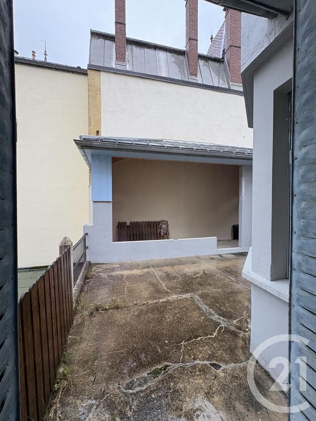 Appartement T3 à louer - 3 pièces - 83,36 m2 - Pontarlier - 25 - FRANCHE-COMTE