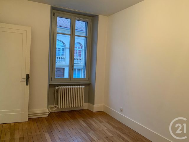 Appartement T3 à louer - 3 pièces - 83,36 m2 - Pontarlier - 25 - FRANCHE-COMTE