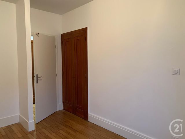 Appartement T3 à louer - 3 pièces - 83,36 m2 - Pontarlier - 25 - FRANCHE-COMTE