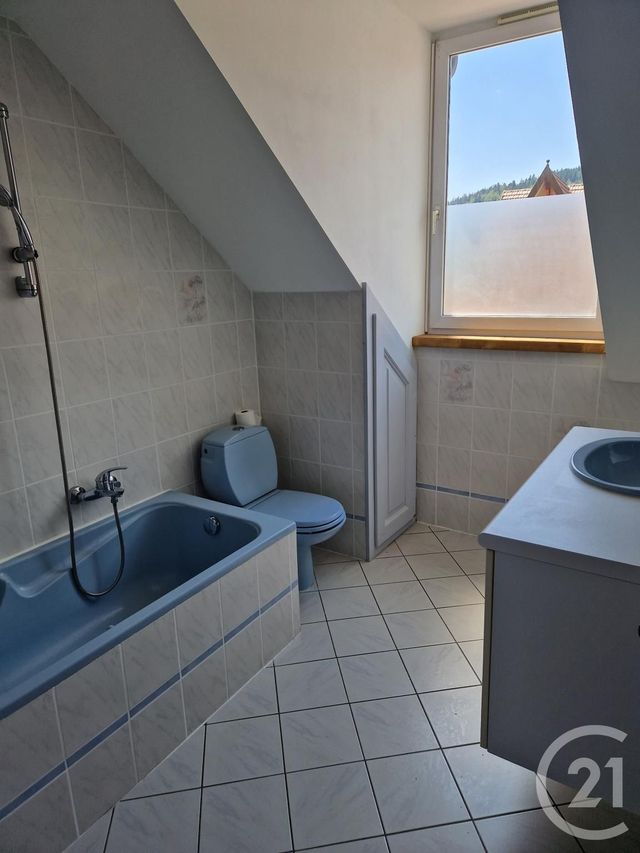 Afficher la photo en grand Appartement Duplex à louer - 3 pièces - 51,48 m2 - La Cluse Et Mijoux - 25 - FRANCHE-COMTE