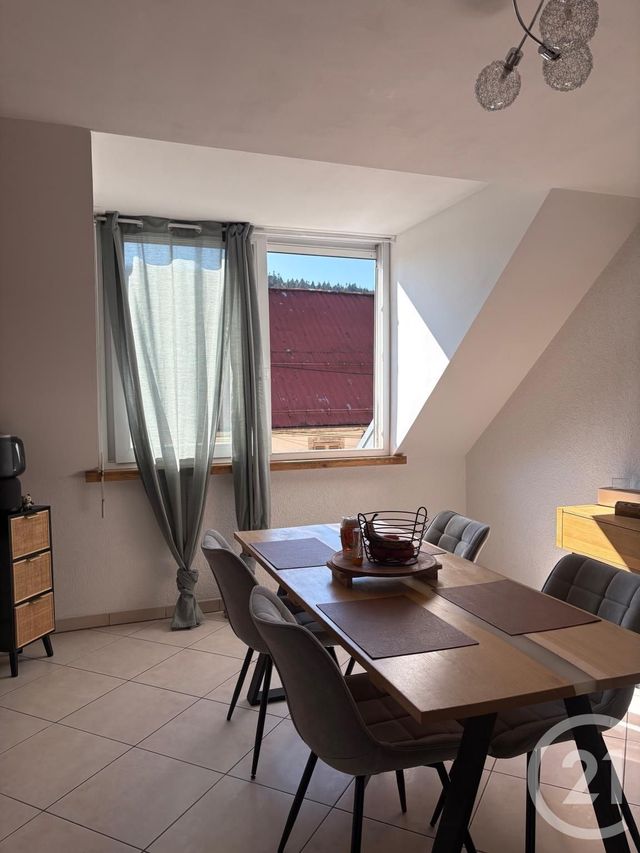 Afficher la photo en grand Appartement Duplex à louer - 3 pièces - 51,48 m2 - La Cluse Et Mijoux - 25 - FRANCHE-COMTE
