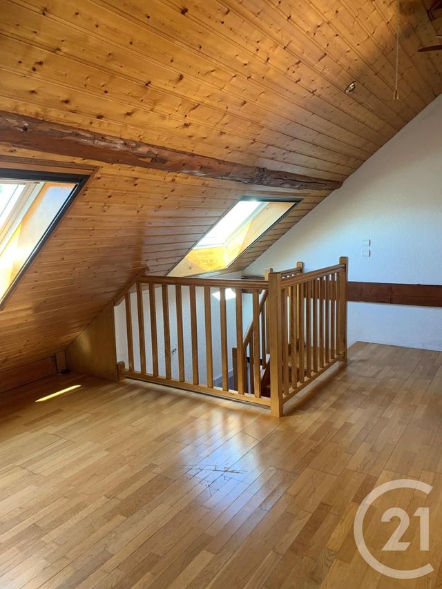 Afficher la photo en grand Appartement Duplex à louer - 3 pièces - 51,48 m2 - La Cluse Et Mijoux - 25 - FRANCHE-COMTE