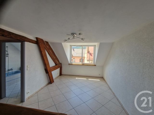 Afficher la photo en grand Appartement Duplex à louer - 3 pièces - 51,48 m2 - La Cluse Et Mijoux - 25 - FRANCHE-COMTE