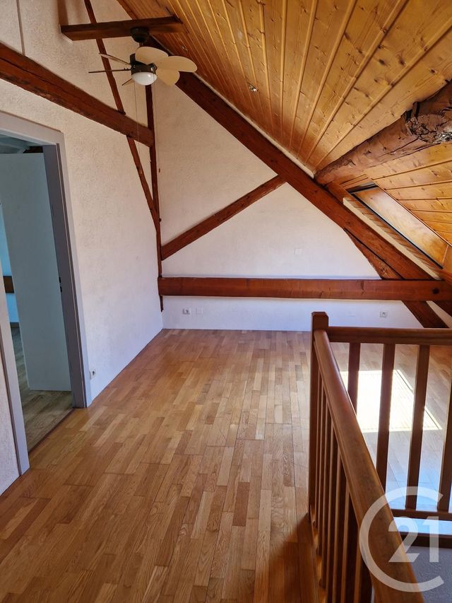 Afficher la photo en grand Appartement Duplex à louer - 3 pièces - 51,48 m2 - La Cluse Et Mijoux - 25 - FRANCHE-COMTE