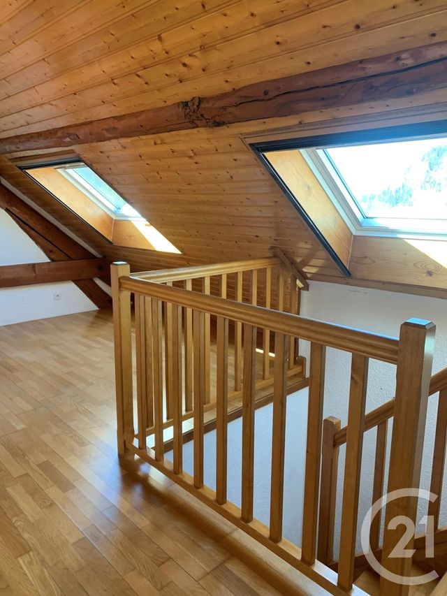 Afficher la photo en grand Appartement Duplex à louer - 3 pièces - 51,48 m2 - La Cluse Et Mijoux - 25 - FRANCHE-COMTE