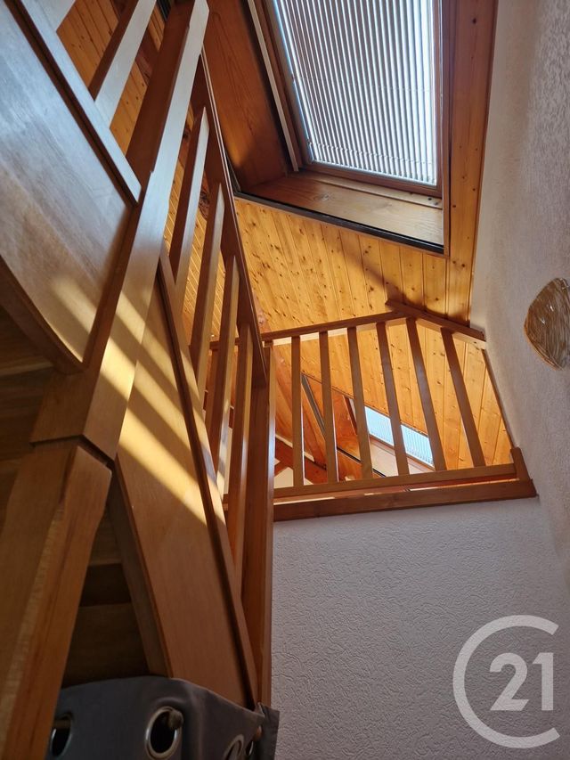 Afficher la photo en grand Appartement Duplex à louer - 3 pièces - 51,48 m2 - La Cluse Et Mijoux - 25 - FRANCHE-COMTE