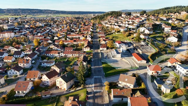 Appartement T3 à vendre - 3 pièces - 68 m2 - Pontarlier - 25 - FRANCHE-COMTE