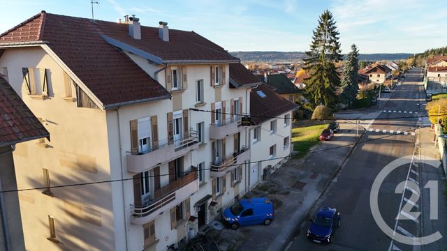 Appartement T3 à vendre - 3 pièces - 68 m2 - Pontarlier - 25 - FRANCHE-COMTE