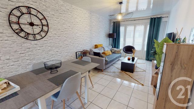 Appartement T3 à vendre - 3 pièces - 61,53 m2 - Pontarlier - 25 - FRANCHE-COMTE