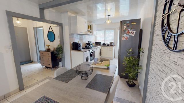 Appartement T3 à vendre - 3 pièces - 61,53 m2 - Pontarlier - 25 - FRANCHE-COMTE