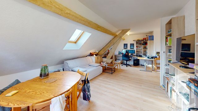 Appartement T3 à vendre - 3 pièces - 50,04 m2 - Pontarlier - 25 - FRANCHE-COMTE
