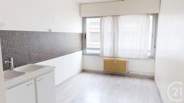 Afficher la photo en grand Appartement F3 à vendre - 4 pièces - 85 m2 - Pontarlier - 25 - FRANCHE-COMTE