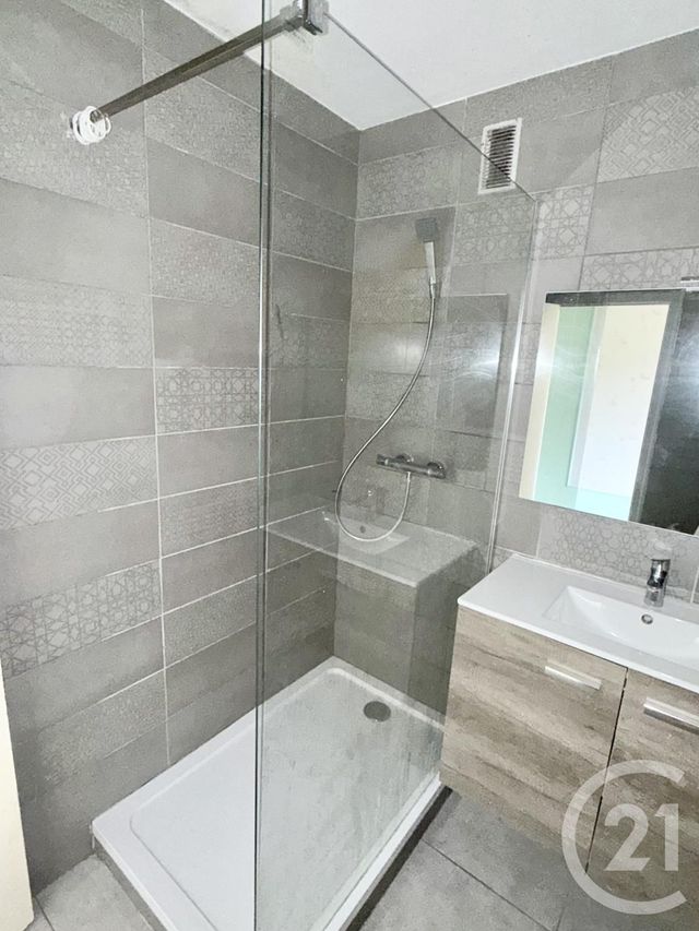 Afficher la photo en grand Appartement F3 à vendre - 4 pièces - 85 m2 - Pontarlier - 25 - FRANCHE-COMTE
