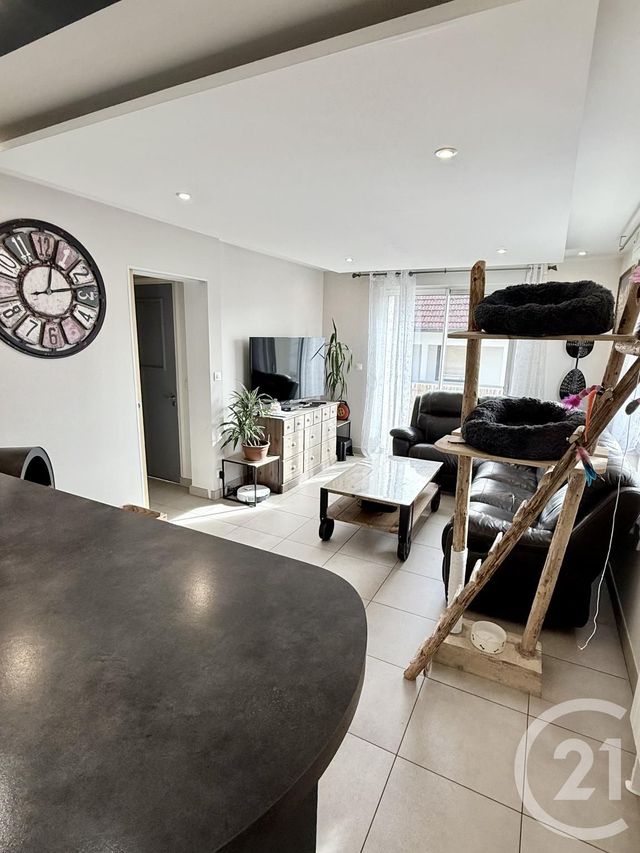 Appartement F5 à vendre - 5 pièces - 110 m2 - Pontarlier - 25 - FRANCHE-COMTE