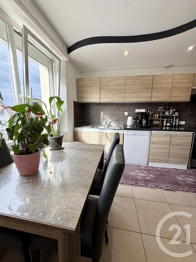 Appartement F5 à vendre - 5 pièces - 110 m2 - Pontarlier - 25 - FRANCHE-COMTE