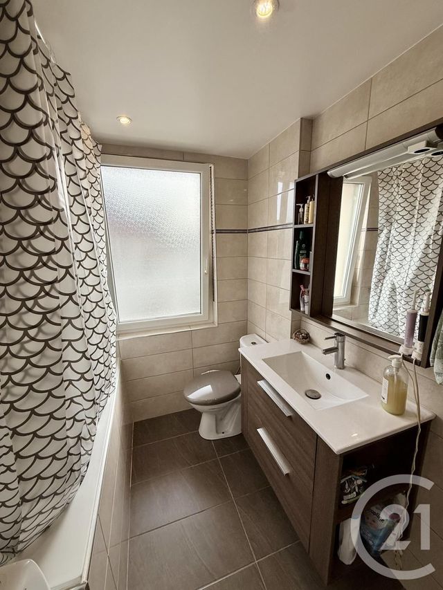 Appartement F5 à vendre - 5 pièces - 110 m2 - Pontarlier - 25 - FRANCHE-COMTE