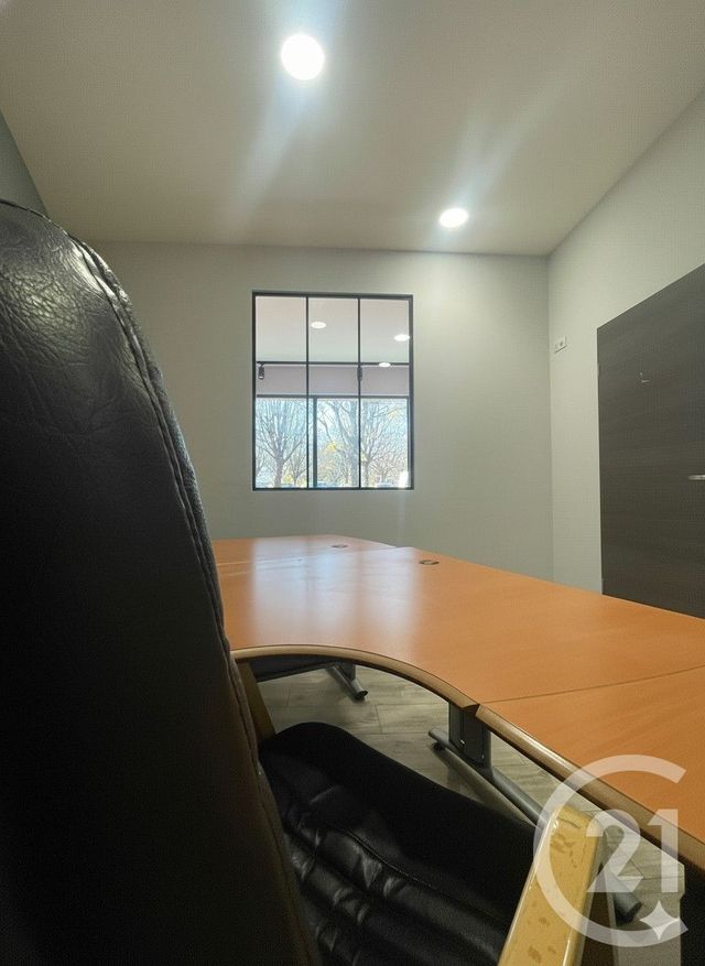 Appartement Local à vendre - 3 pièces - 103,14 m2 - Pontarlier - 25 - FRANCHE-COMTE