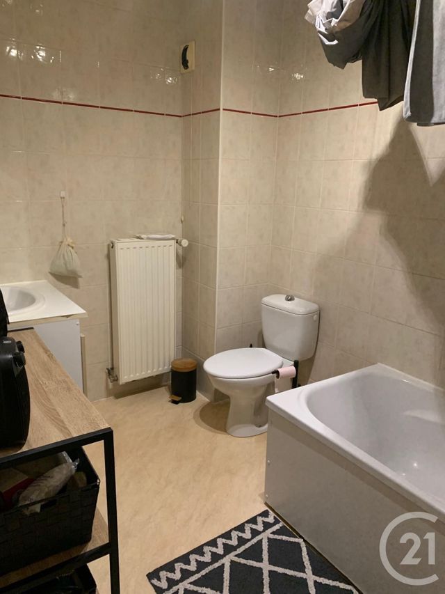 Appartement F4 à louer - 4 pièces - 115 m2 - Levier - 25 - FRANCHE-COMTE