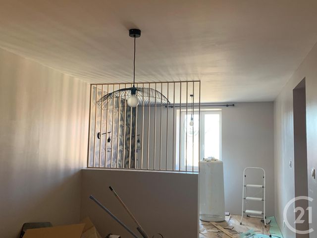 Appartement Studio à louer - 1 pièce - 33 m2 - Pontarlier - 25 - FRANCHE-COMTE