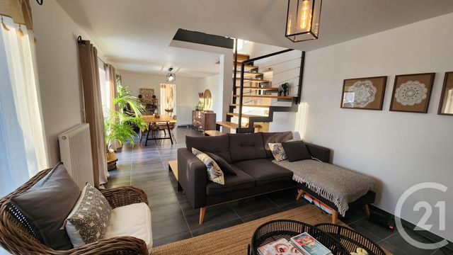 Appartement T3 &agrave; vendre - 3 pi&egrave;ces - 94 m2 - Arcon - 25 - FRANCHE-COMTE